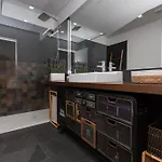 One Bedroom Cliffs شقة سيسيمبرا