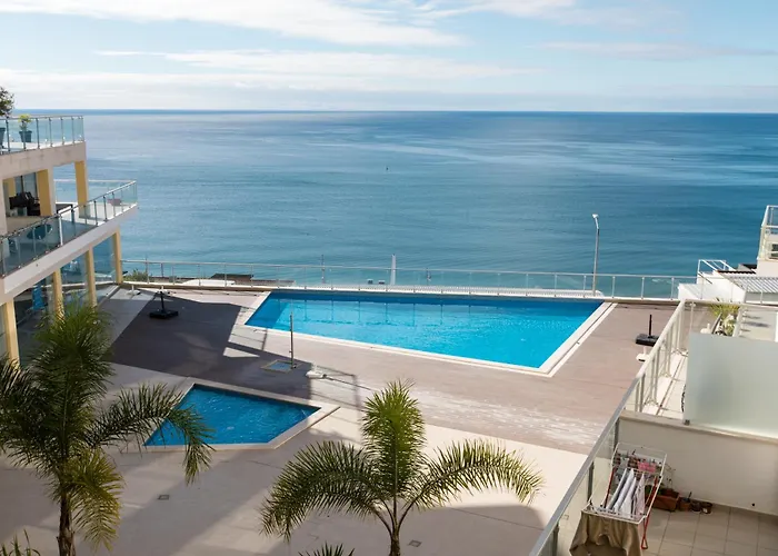 One Bedroom Cliffs *