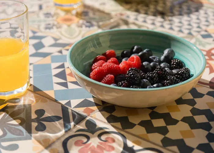 One Bedroom Cliffs アパート