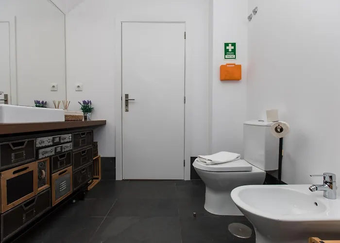 One Bedroom Cliffs アパート *