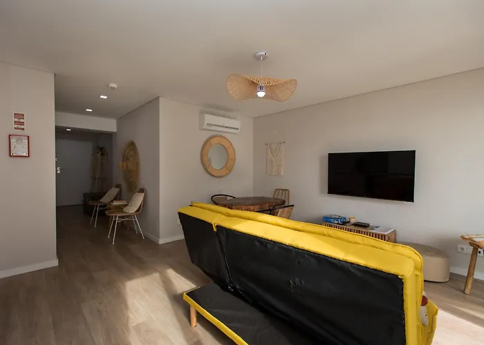 アパート One Bedroom Cliffs *