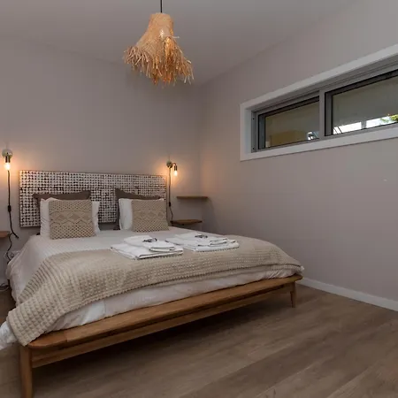 One Bedroom Cliffs *