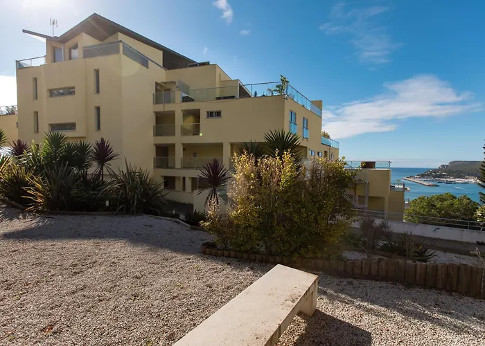 Διαμέρισμα One Bedroom Cliffs Σεσίμπρα