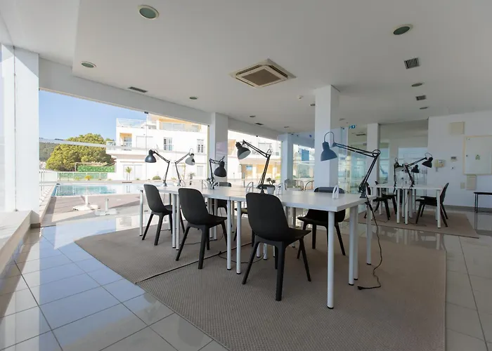 Διαμέρισμα One Bedroom Cliffs Σεσίμπρα