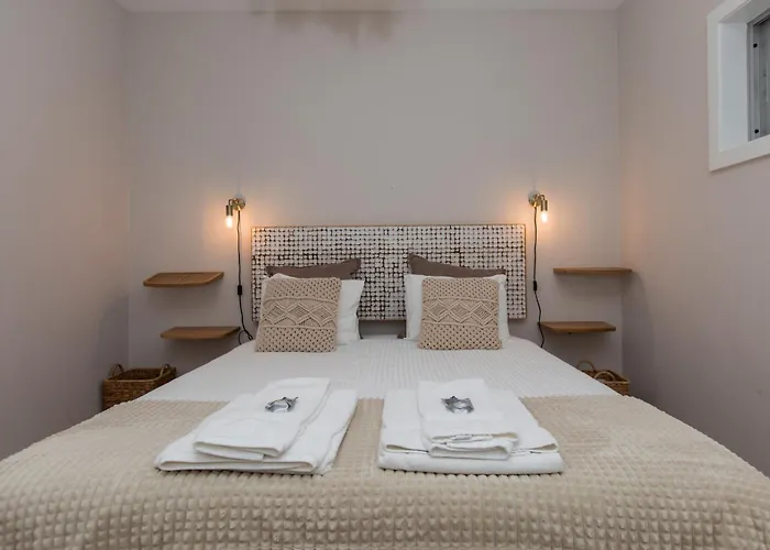 One Bedroom Cliffs Διαμέρισμα